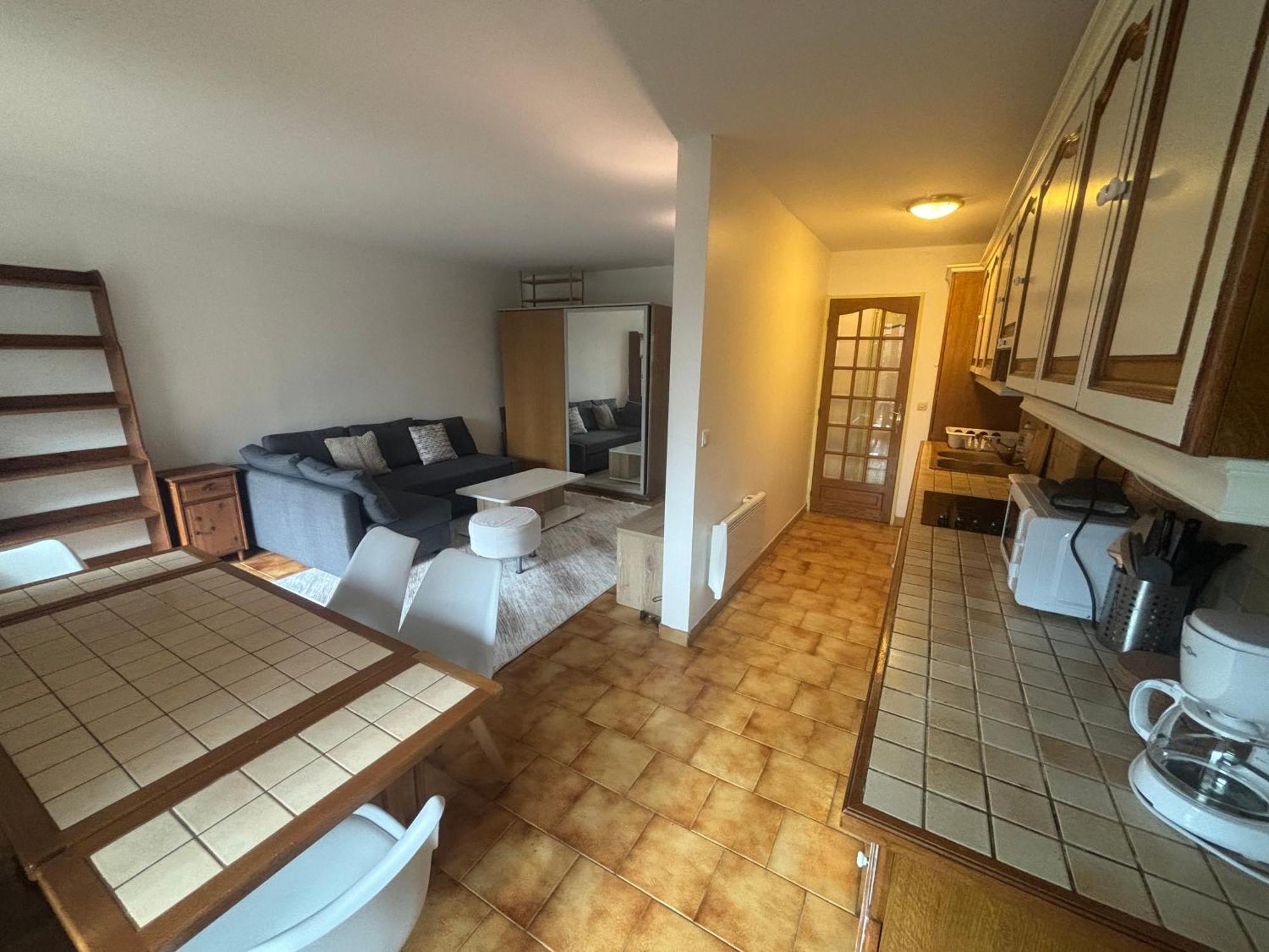 Apartament F2 Avec Terrasse, Parking Gratuit Guyancourt Zewnętrze zdjęcie